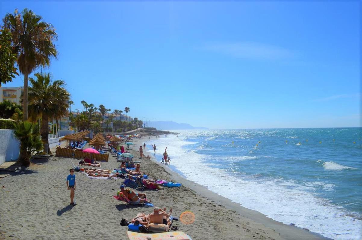 1 Bedroom Beachfront Apartment At Torecilla Beach Nerja Exterior foto